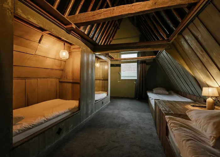 Hotel 1635